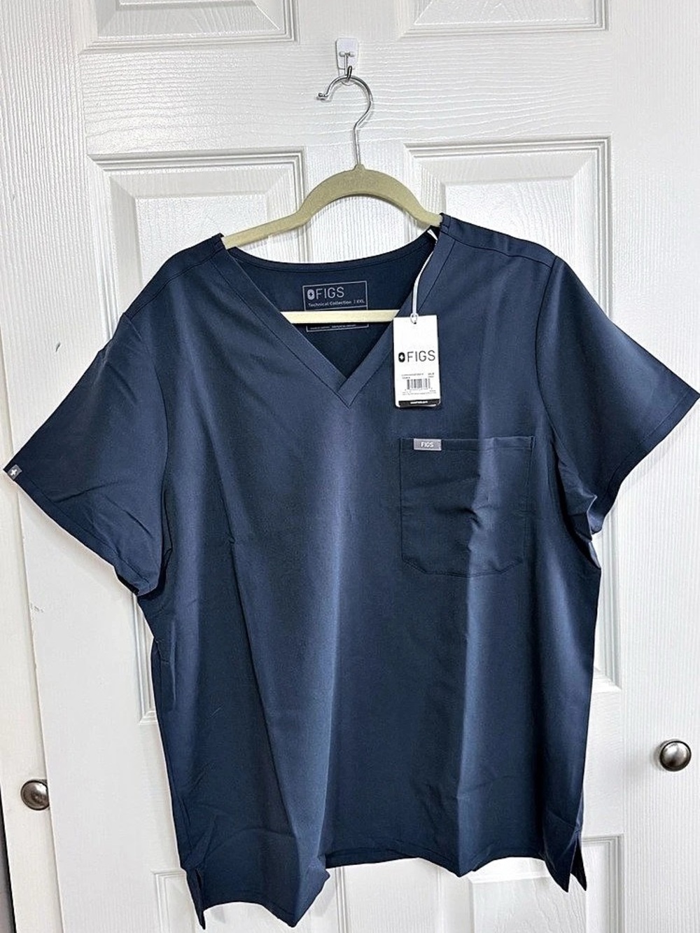 FIGS NWT Catarina One-Pocket Scrub Top V-Neck XXL